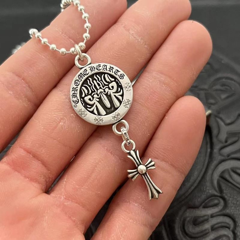 Ch*0me He**ts necklaces